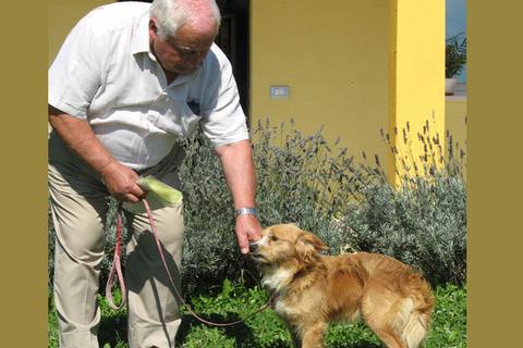 Dan con il suo nuovo padrone
